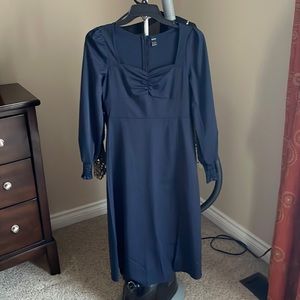 Sweetheart Neckline Navy Midi Dress with Thugh Slit